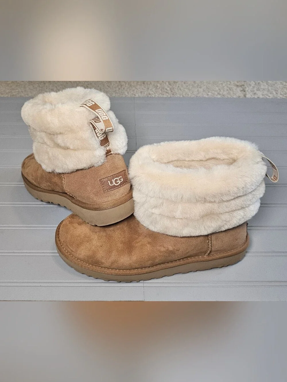 UGG Women's Fluff Mini Quilted Boots Model S/N 1098533 Size 8 Tan / Cream